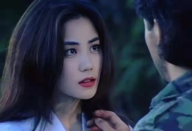 塌鼻子，鹰钩鼻，大蒜鼻，10位明星鼻子不完美，却各有各的魅力